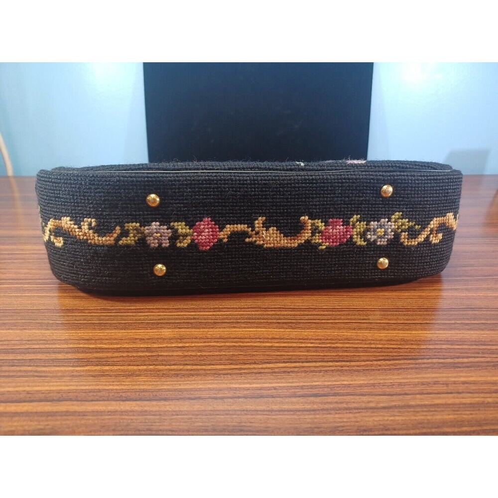 Vintage Needlepoint Embroidery Floral/Flowers Purse Handbag Top Clasp W/Receipt - Picture 4 of 14